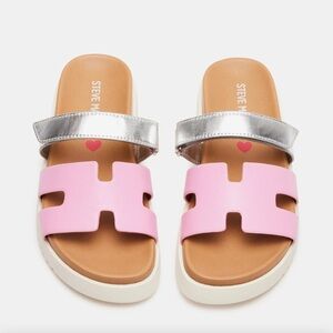 kids Steve Madden nwot Mayvin Pink Sandals